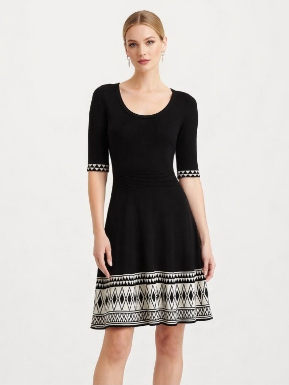 Xhilaration Black and White Patterned Fit-and-Flare Knit Dress Large